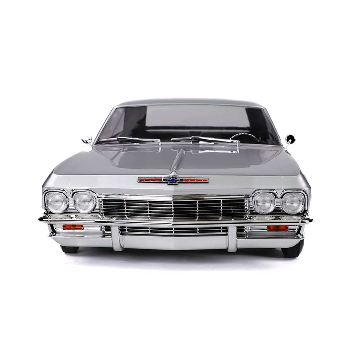 1:10 1965 Chevrolet Impala Hopping Lowrider Silver