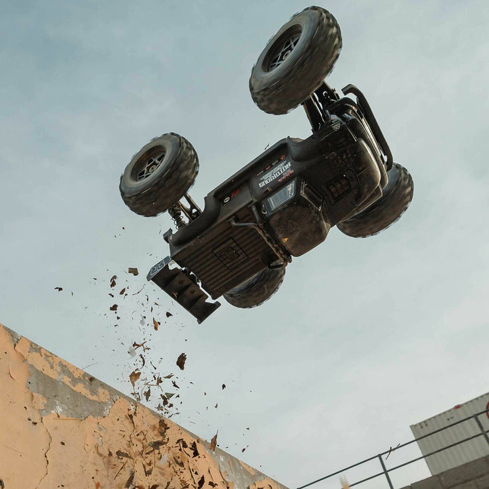 1/8 NOTORIOUS 6S 4X4 RTR Brushless Stunt Truck, Black