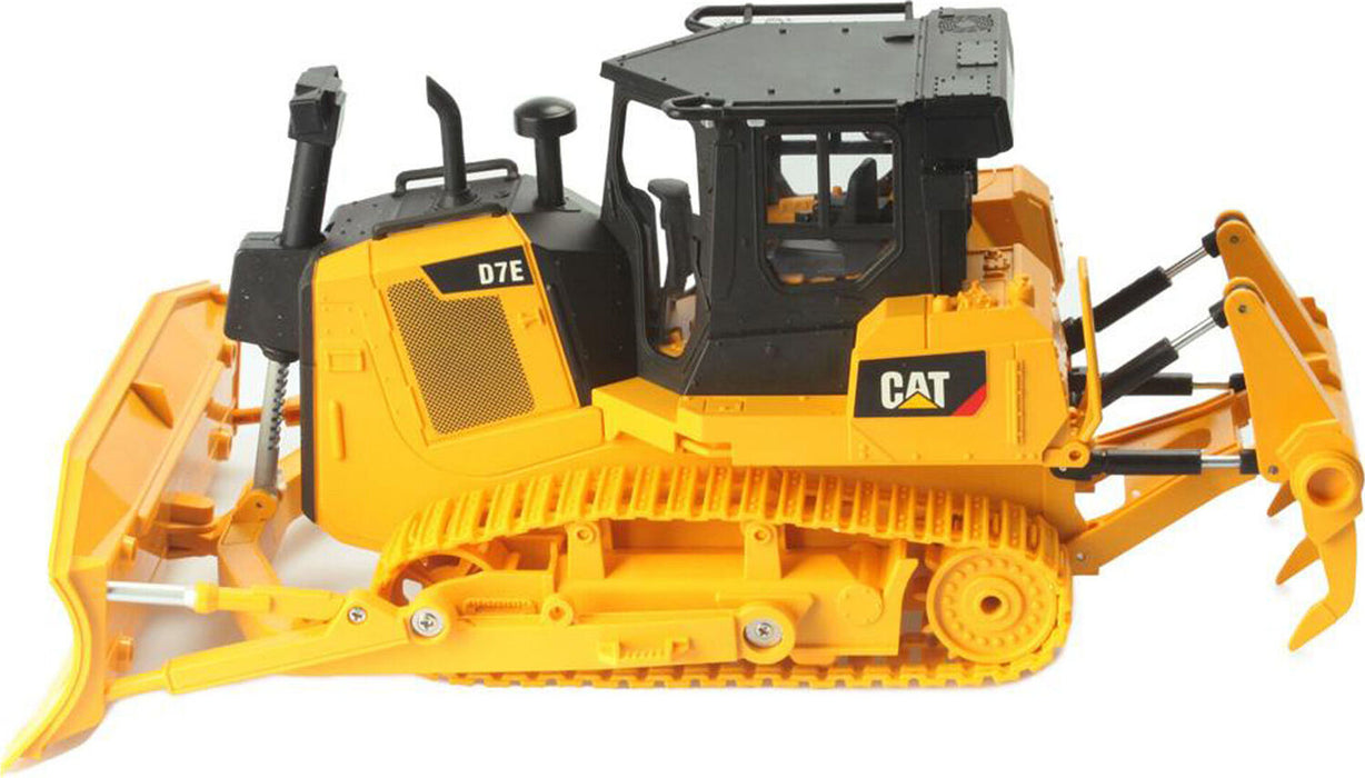 1/24 RC Caterpillar D7E Bulldozer