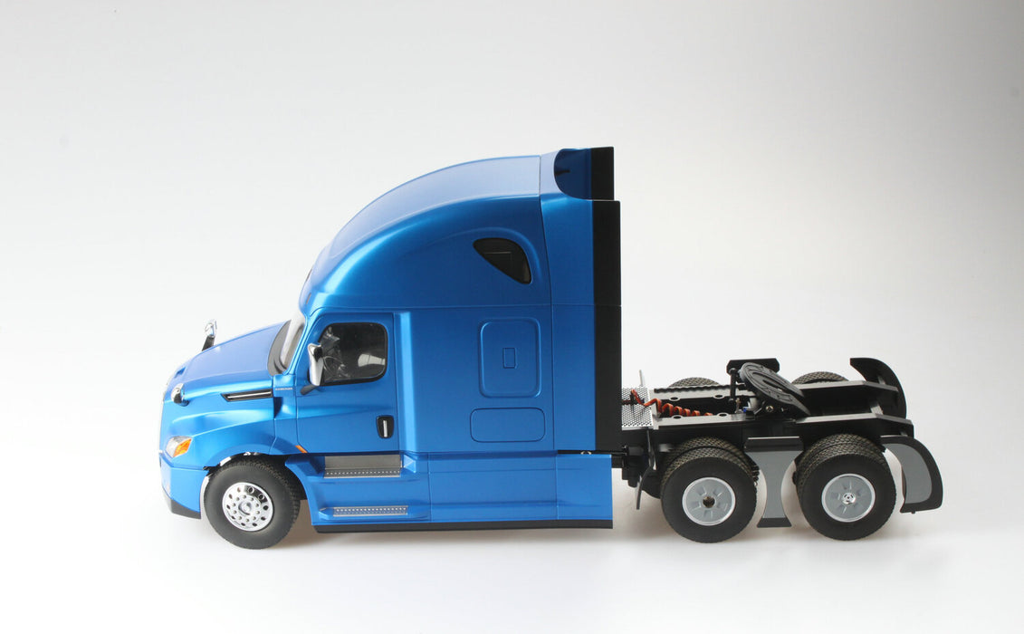 1/16th Scale Freightliner Cascadia Tractor