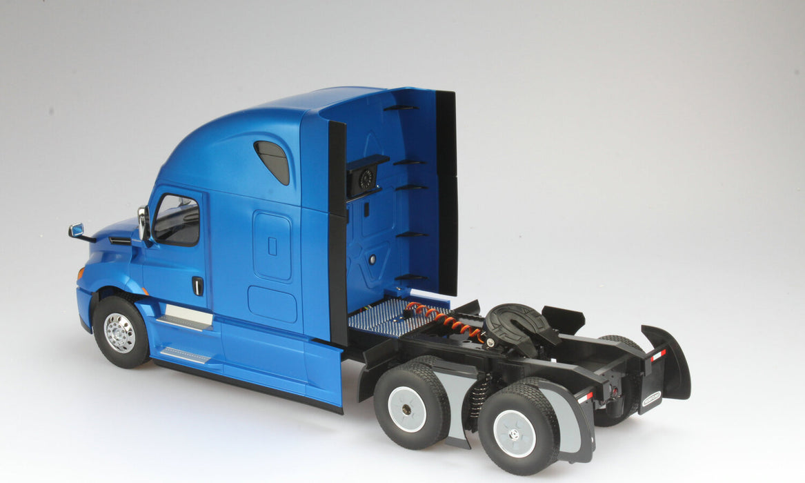 1/16th Scale Freightliner Cascadia Tractor