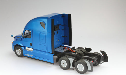 1/16th Scale Freightliner Cascadia Tractor
