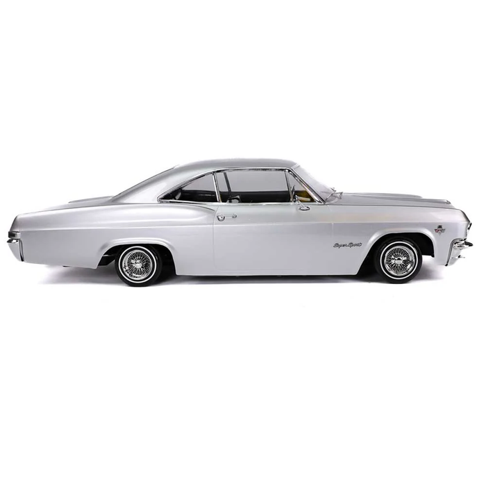 1:10 1965 Chevrolet Impala Hopping Lowrider Silver