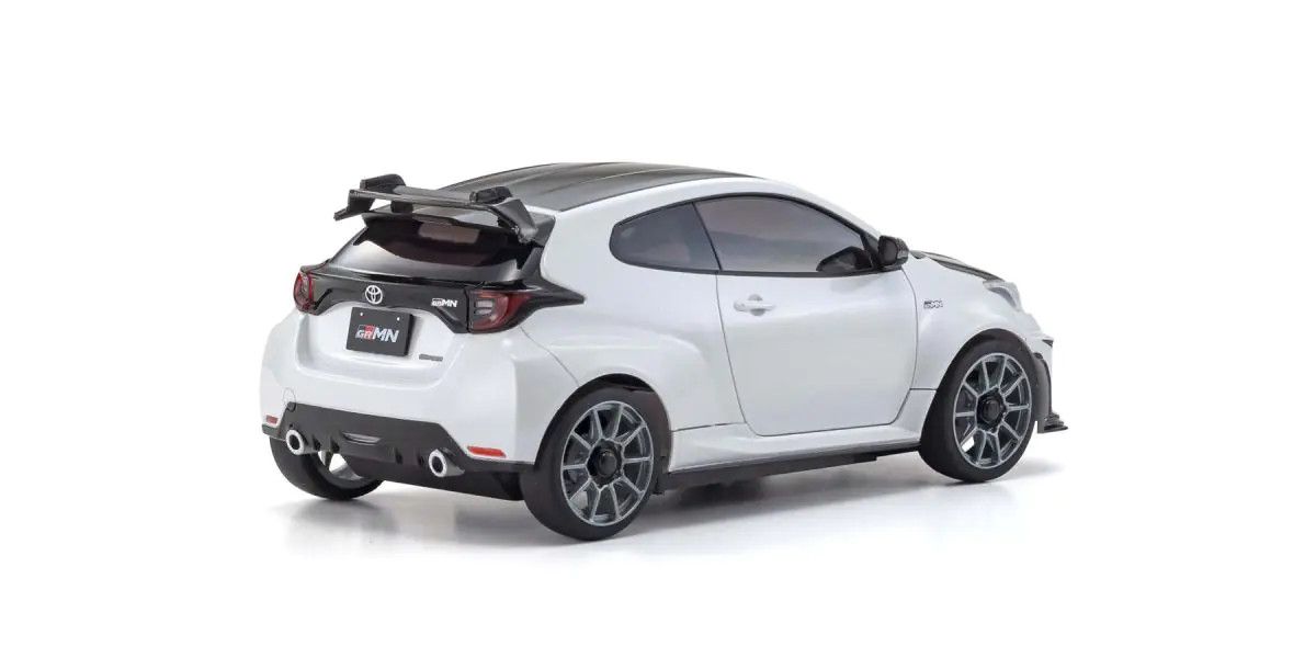 Mini-Z AWD MA-020 Readyset Toyota GRMN Yaris Circuit Package Pearl White