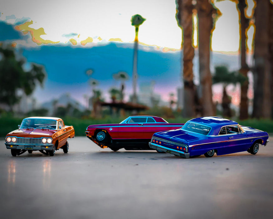 Redcat SixtyFour-18 1964 Chevrolet Impala SS 1/18 Hopping Lowrider