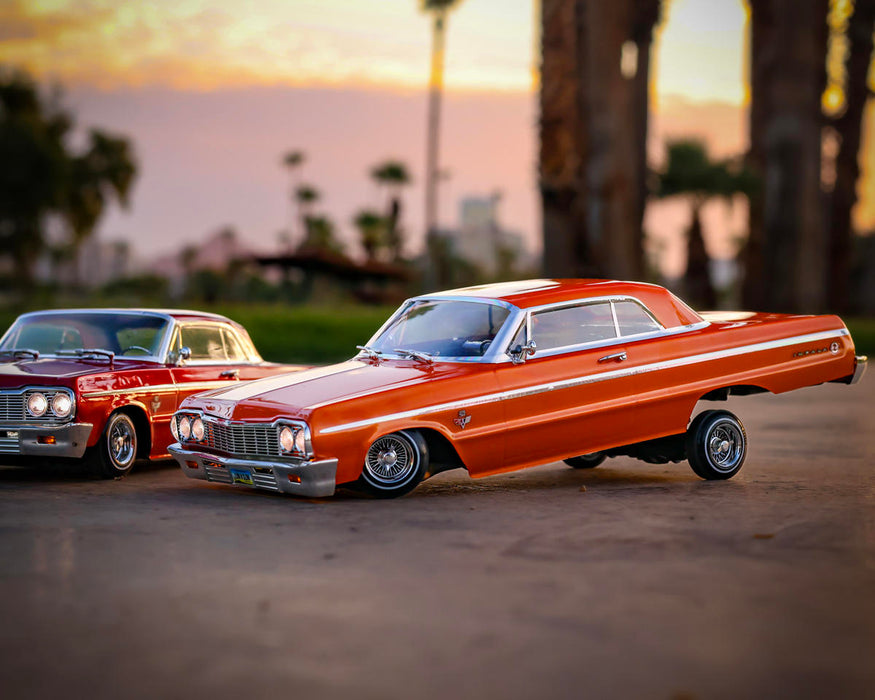 Redcat SixtyFour-18 1964 Chevrolet Impala SS 1/18 Hopping Lowrider