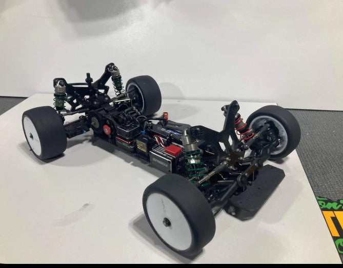 VS-L Offset Sprint car conversion kit for the TLR 22 with Adjustable Arms