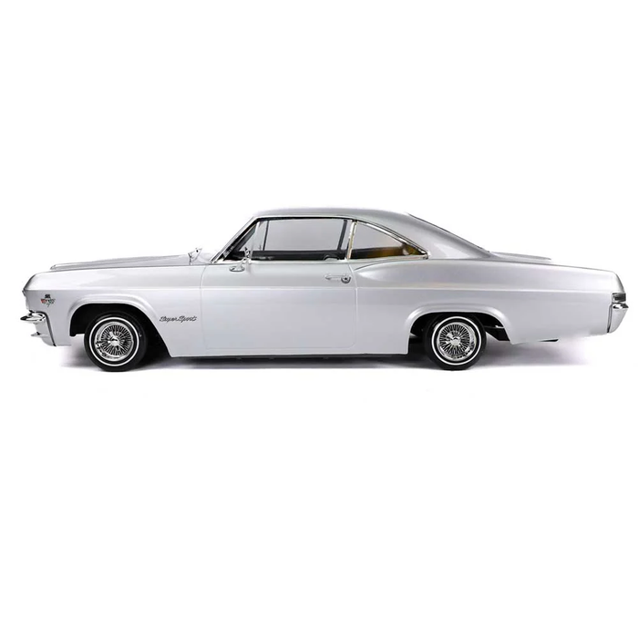 1:10 1965 Chevrolet Impala Hopping Lowrider Silver