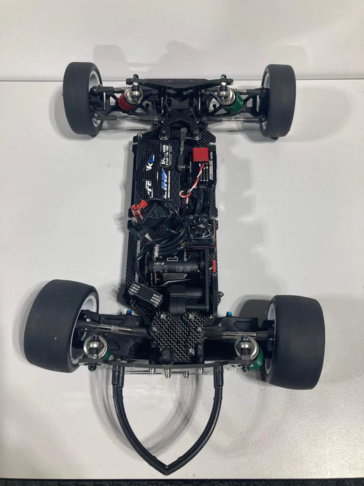 VS-L Offset Sprint car conversion kit for the TLR 22