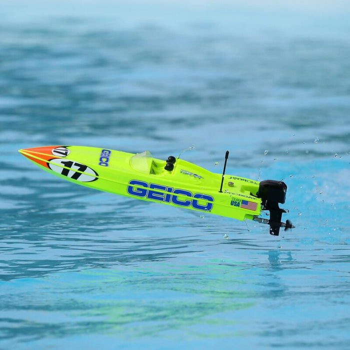 Miss GEICO 17" Power Boat Racer Self-Righting Deep-V RTR